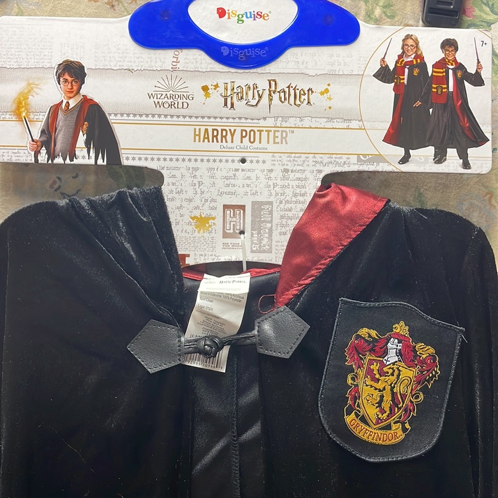 Halloween costume Harry Potter Hog Warts deluxe child’s costume - Picture 2 of 16